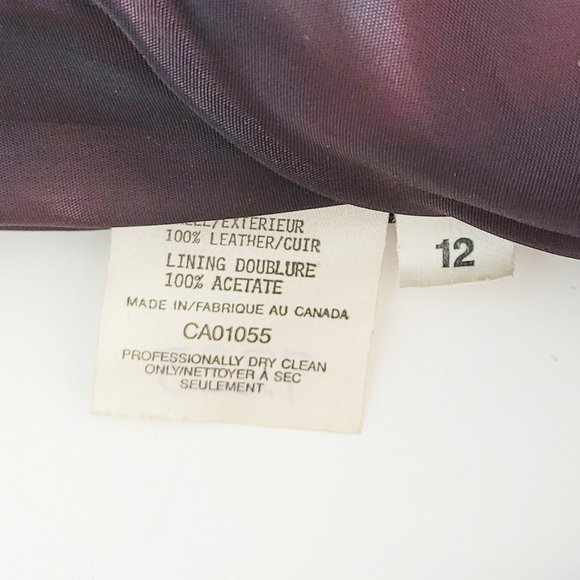 Lindzon by Bellissimo - Retro Black Leather Dress with Pointed Colar - GUC - Picture 6 of 16